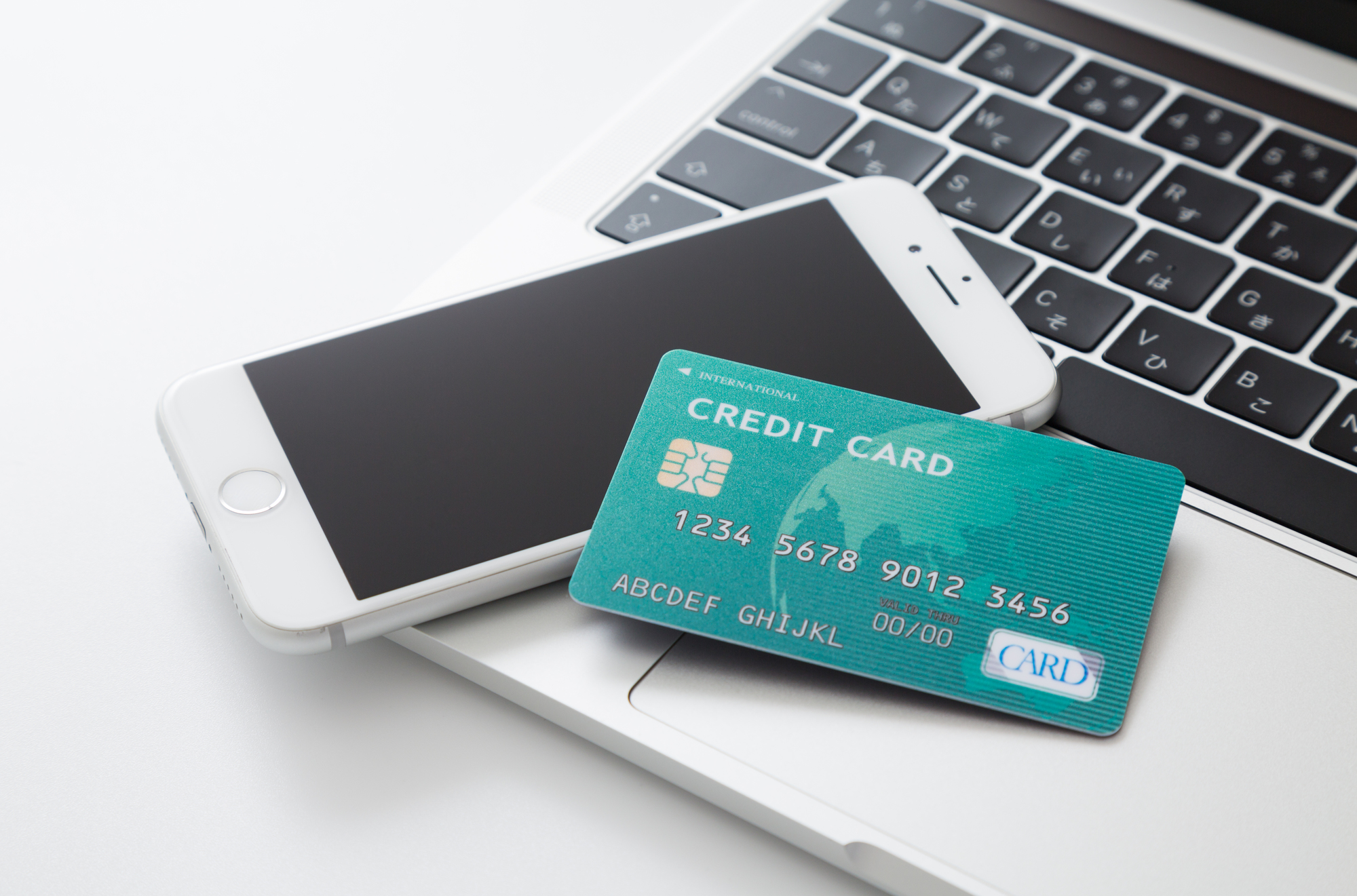 クレジットカード決済とは？仕組みやメリットをわかりやすく解説